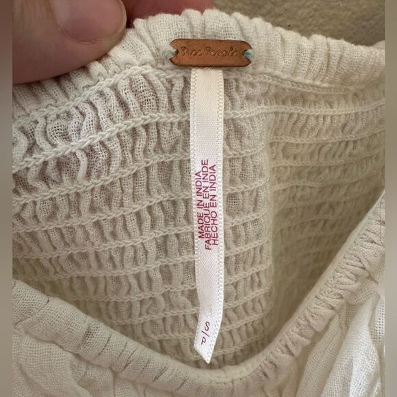 Free People Chloe Cotton V Neck White Smocked Back Boho Crop Top Size S - Picture 4 of 8